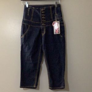 Younique High Waist Capri